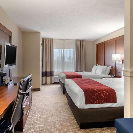 Comfort Suites Speedway - Kansas City Exteriör bild